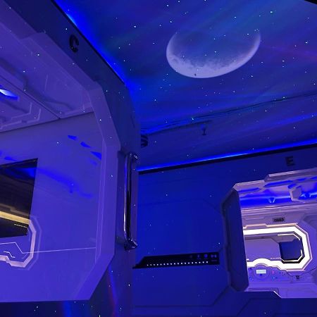 Bmax Spacepods Мактан Экстерьер фото